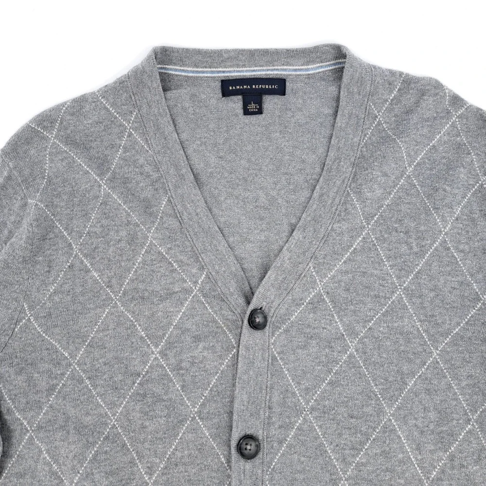 Banana Republic Mens large Gray Argyle Silk Blend V-Neck Cardigan Sweater